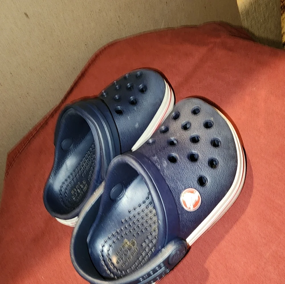 Crocs - Picture 3 of 5